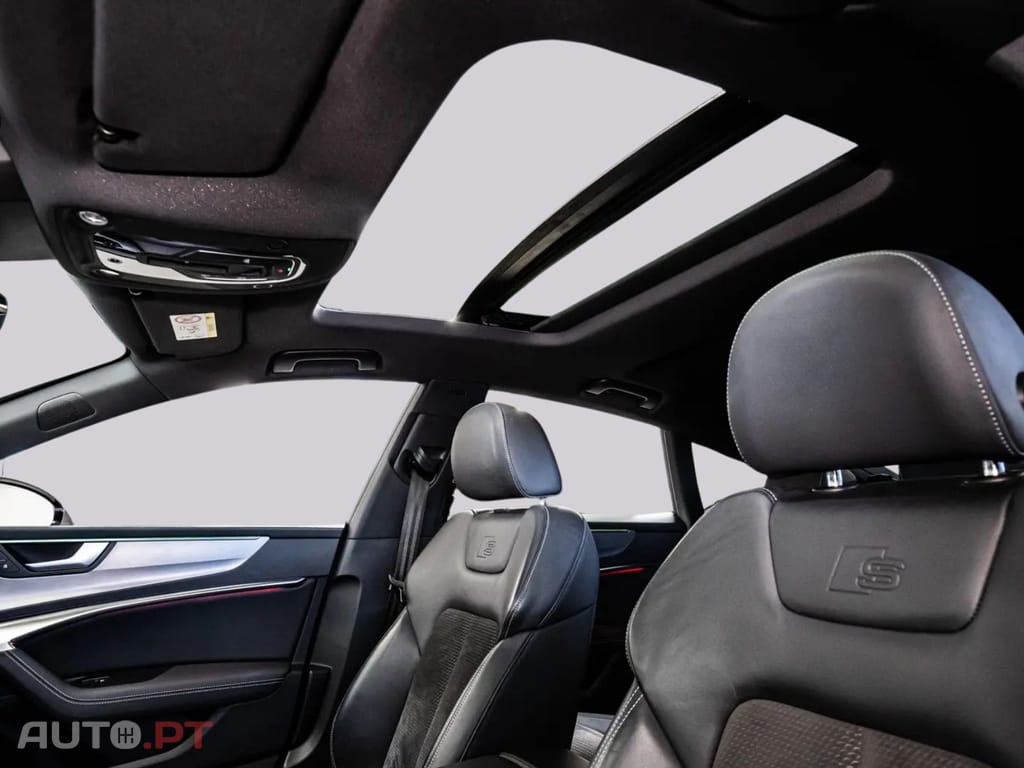 Audi A7 55TFSie 2x S LINE I.V.A DEDUTÍVEL 