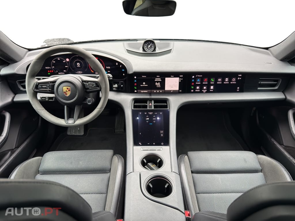 Porsche Taycan 4S