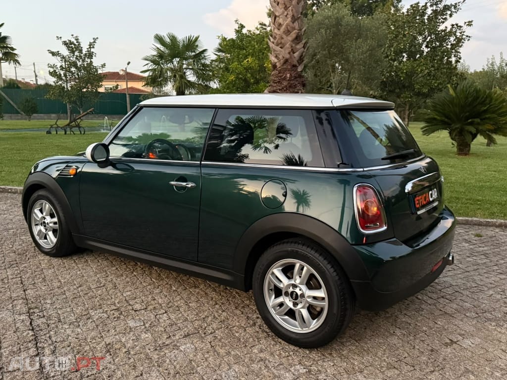 MINI Cooper Outro