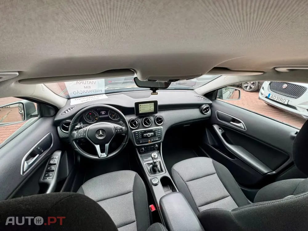 Mercedes-Benz GLA 180 d Style