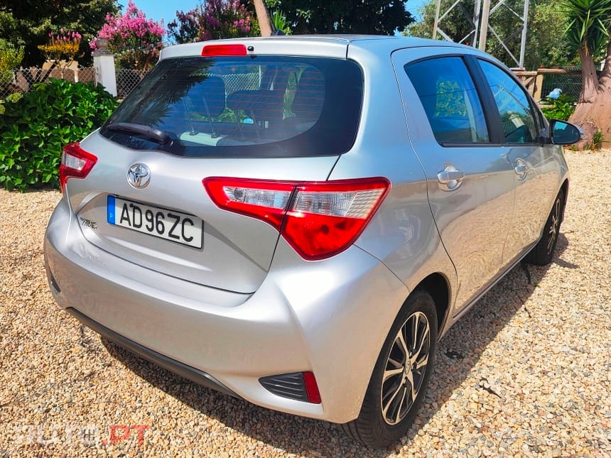 Toyota Yaris VVT-i 1.0Confort plus / 165€ mês