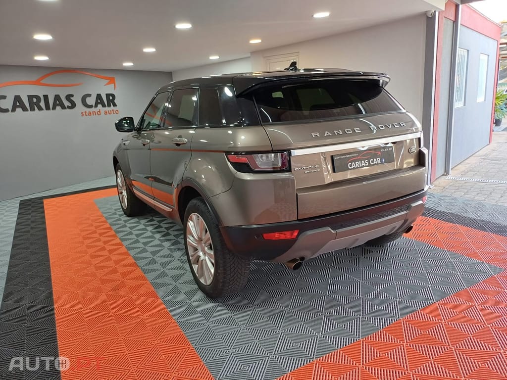 Land Rover Evoque 2.0 P250 AWD R-Dynamic HSE Auto