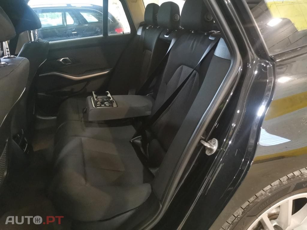 BMW 320 e Auto