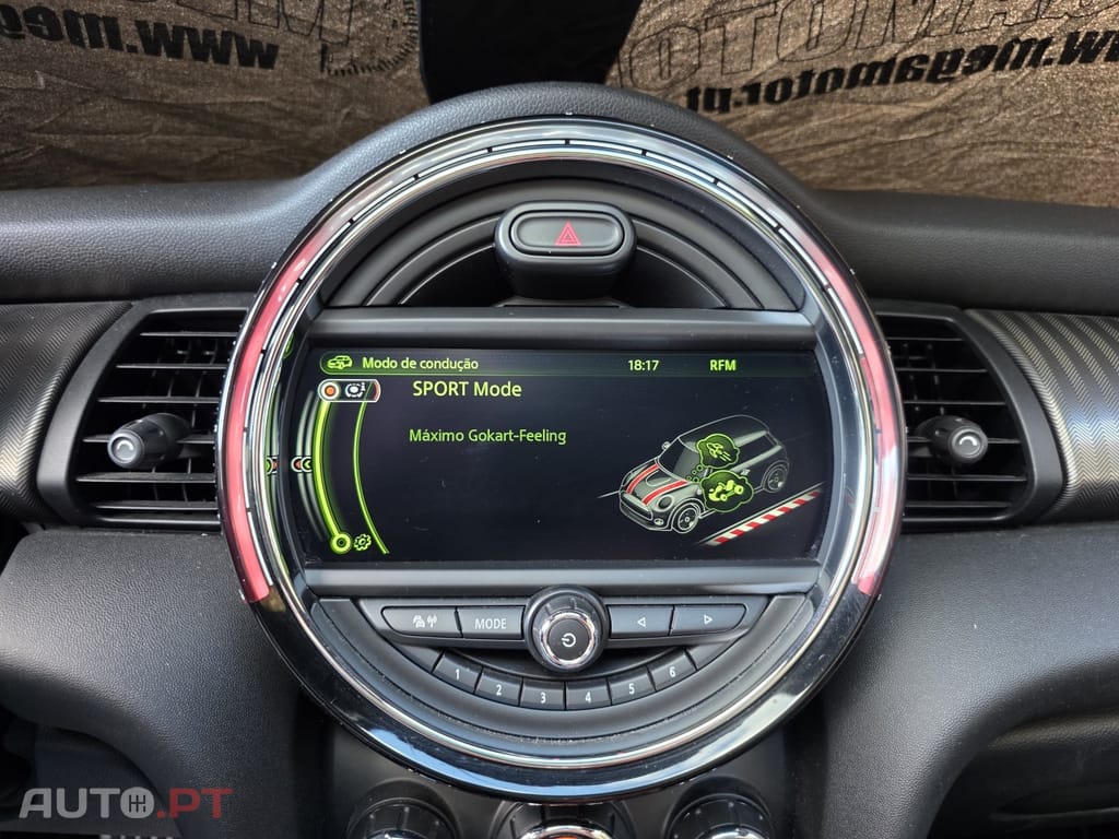 MINI Cooper John Cooper Works Auto Desportiva