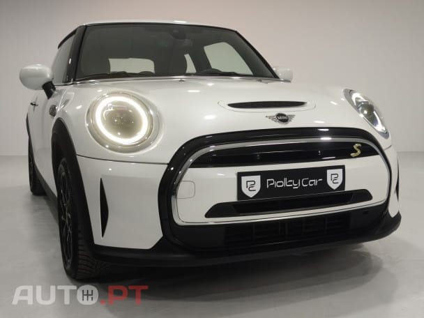 MINI Cooper Cooper SE Premium Essential
