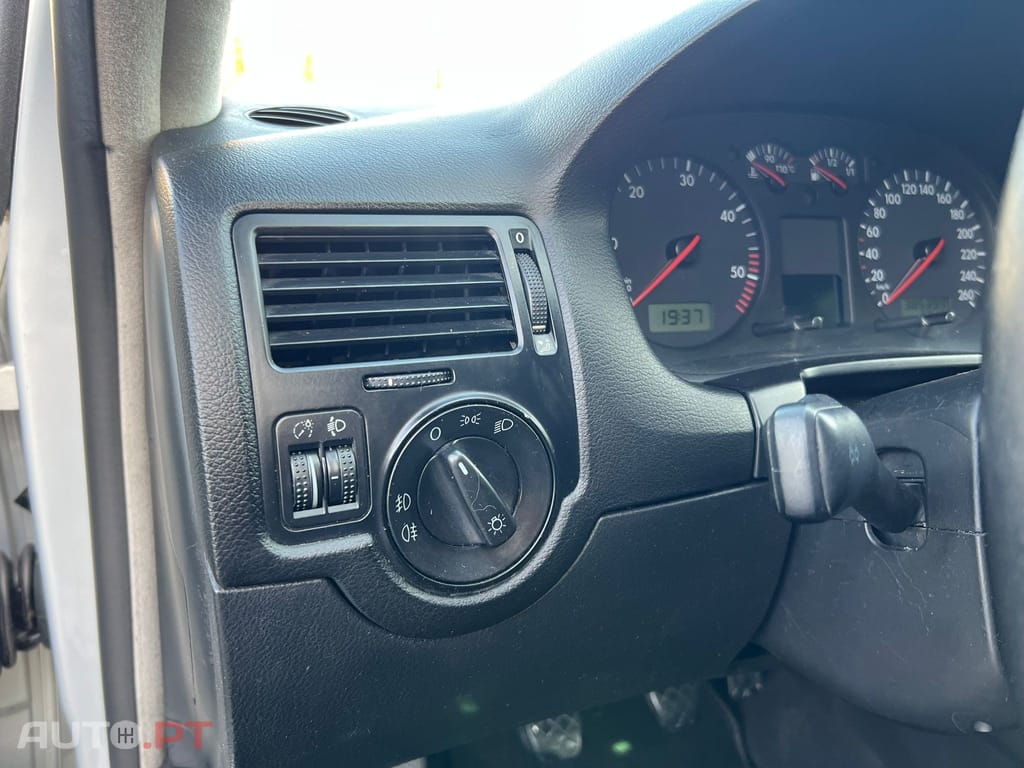 Volkswagen Bora 1.9 TDi Highline
