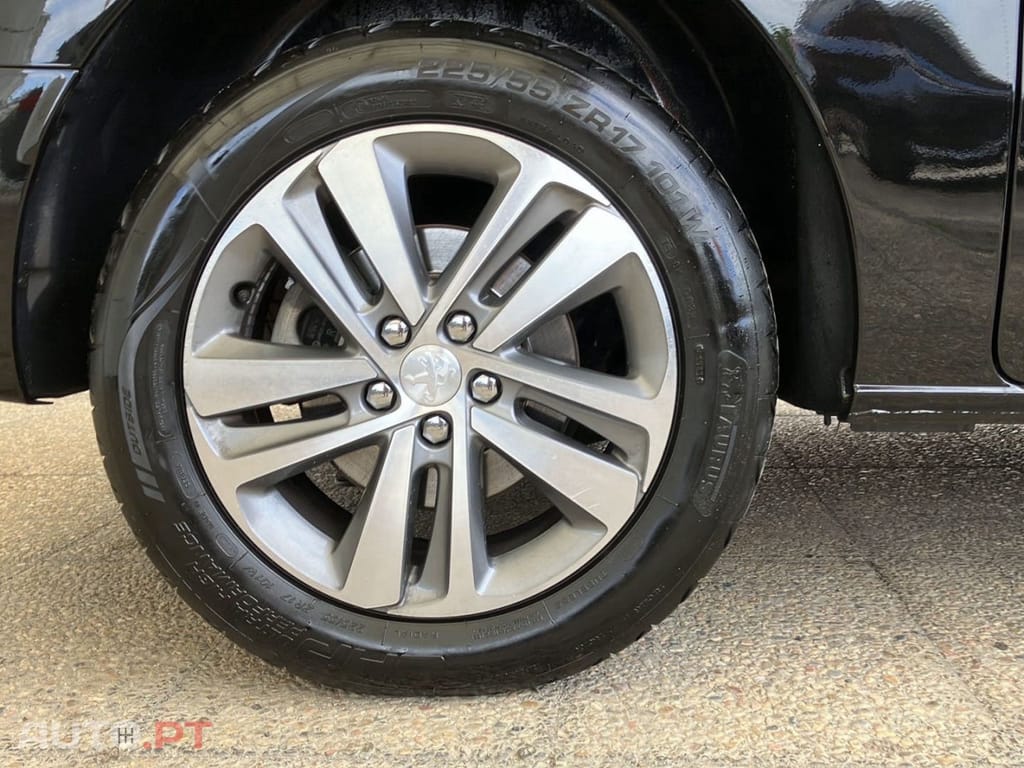 Peugeot Traveller 1.5 BlueHDi L2H1 Business Standard