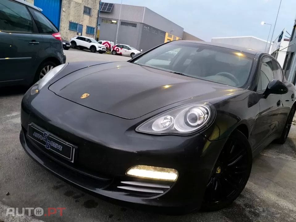 Porsche Panamera Platinum Edition PDK