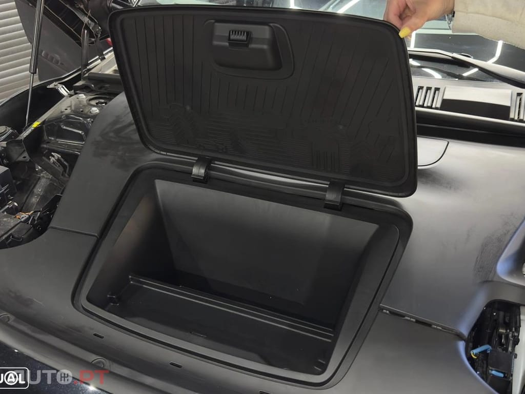 Volvo EX30 Single Motor Extended Range RWD Core