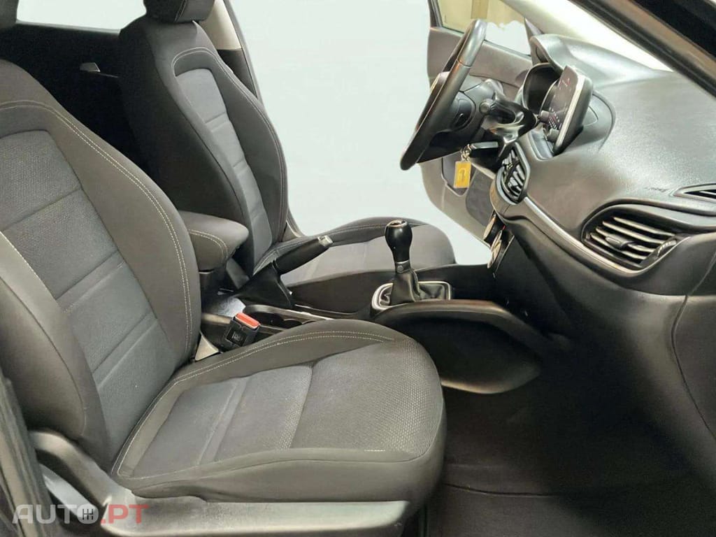 Fiat Tipo 1.3 M-Jet Lounge