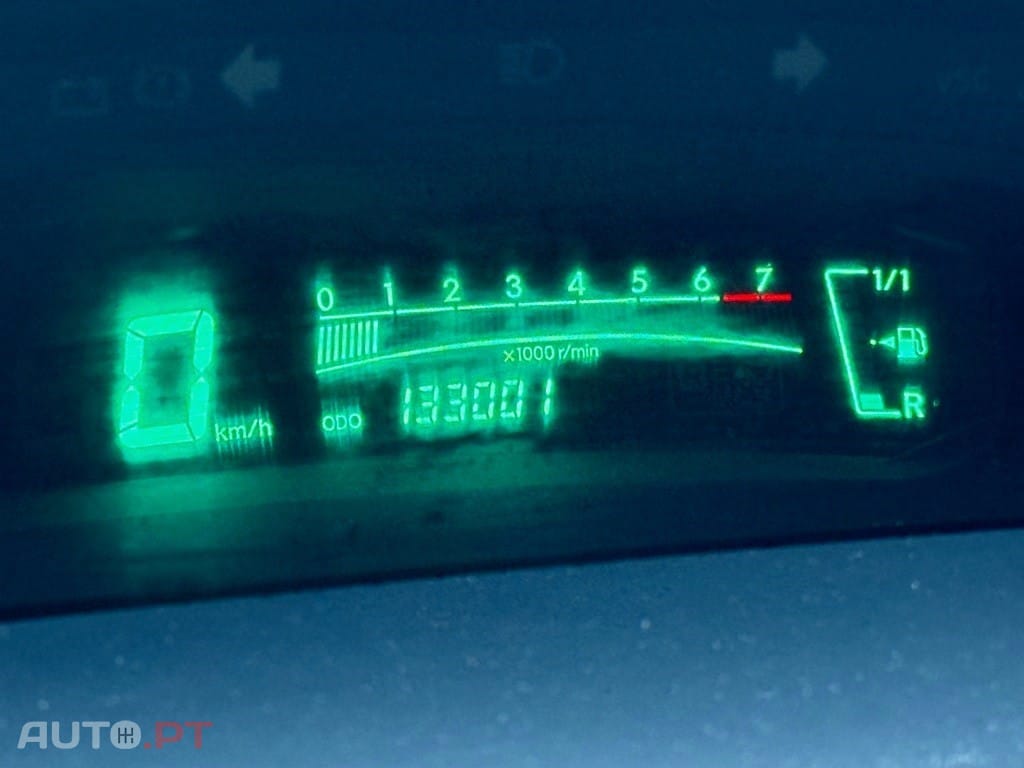 Toyota Yaris 1.0 VVT-i Sol+AC+VSC