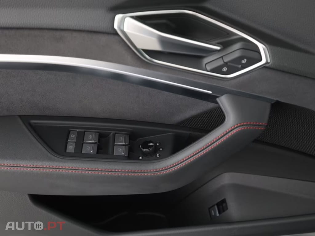 Audi Q8 E-Tron 50 Quattro S line 