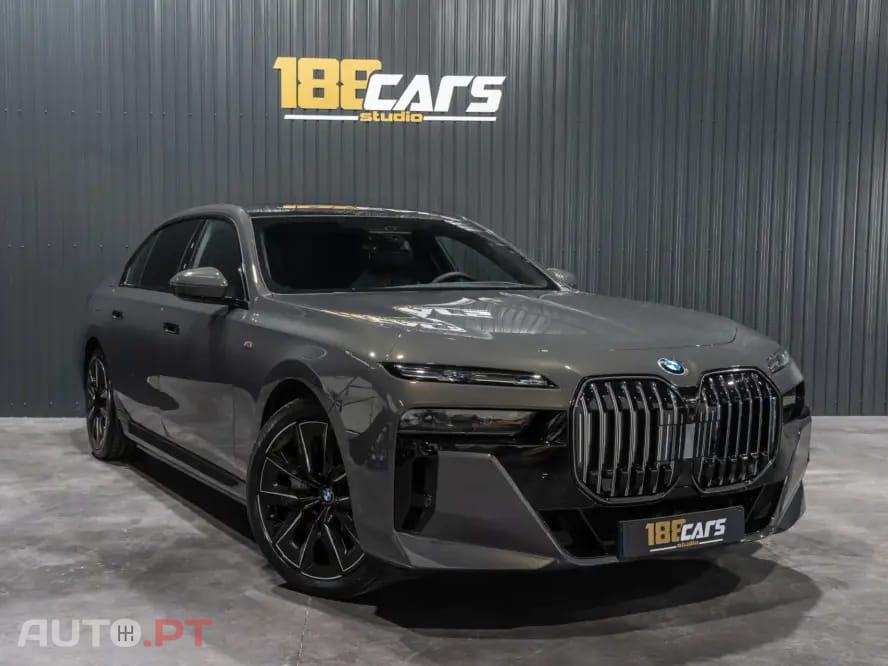 BMW 750 750e xDrive Pack Desportivo M