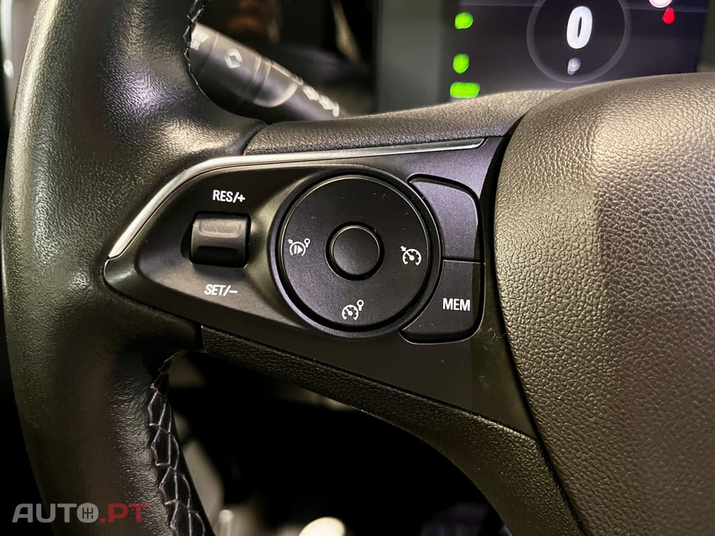 Opel Mokka-E Elétrico