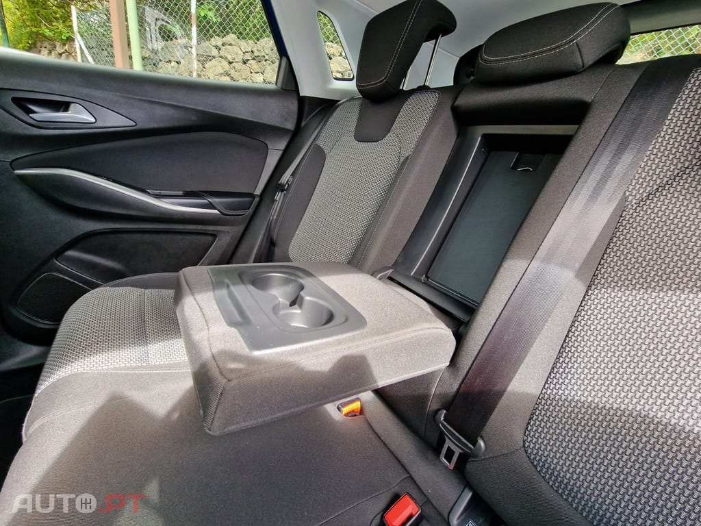 Opel Grandland (X) 1.2 S&S Business Edition