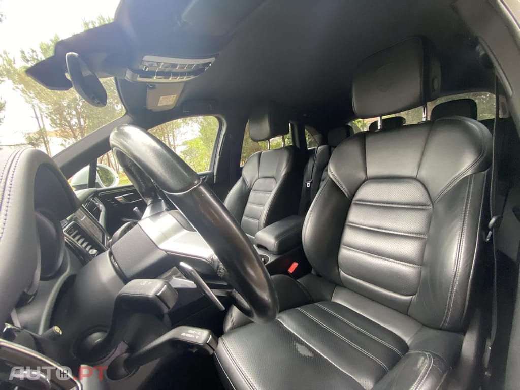 Porsche Macan S