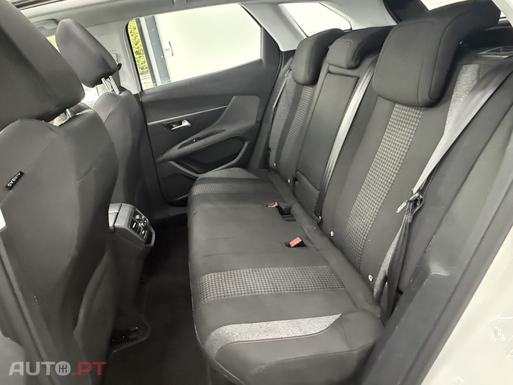 Peugeot 3008 1.2 PureTech Allure Pack EAT8