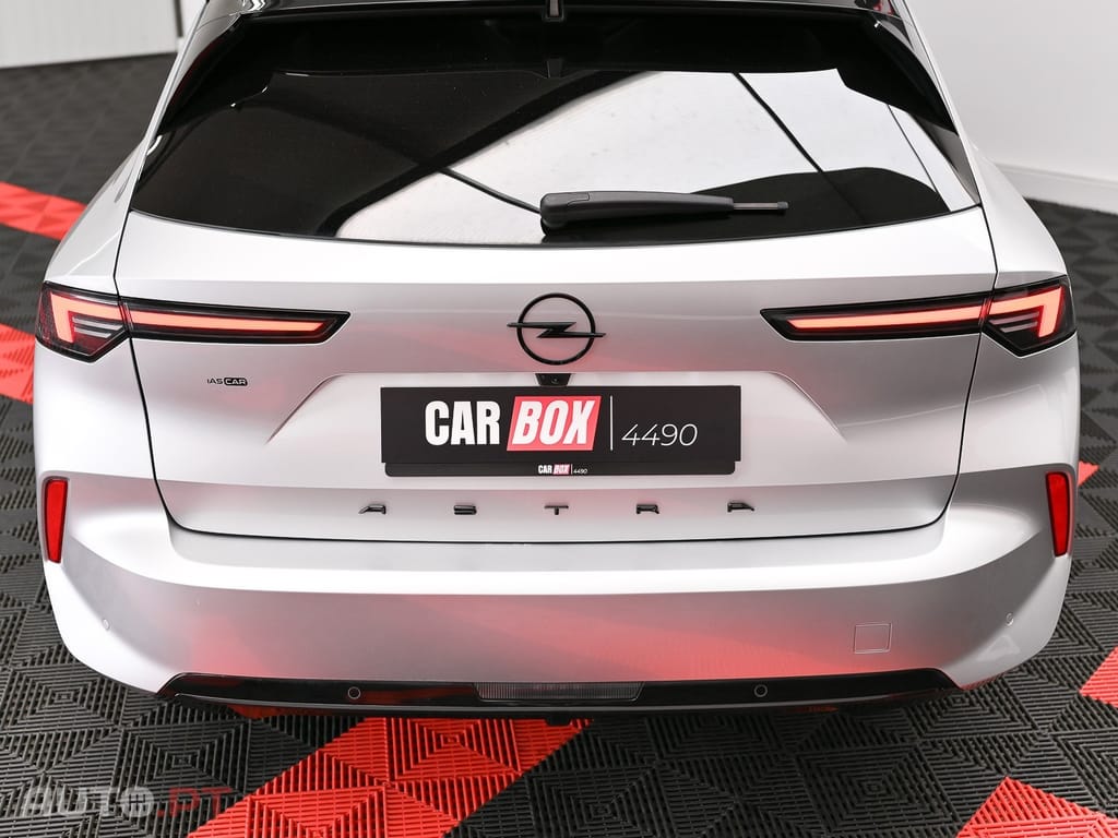 Opel Astra Sports Tourer 1.2 T GS Line