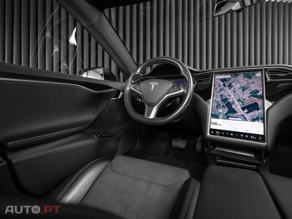 Tesla Model S 75D