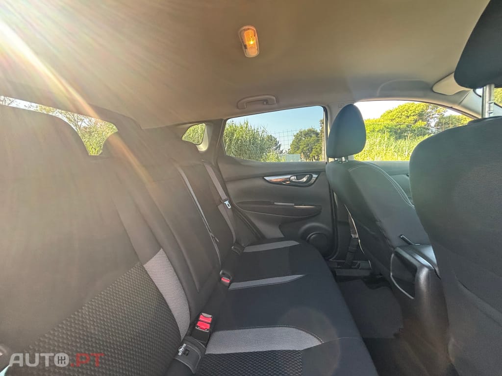 Nissan Qashqai 1.5 dCi N-Connecta