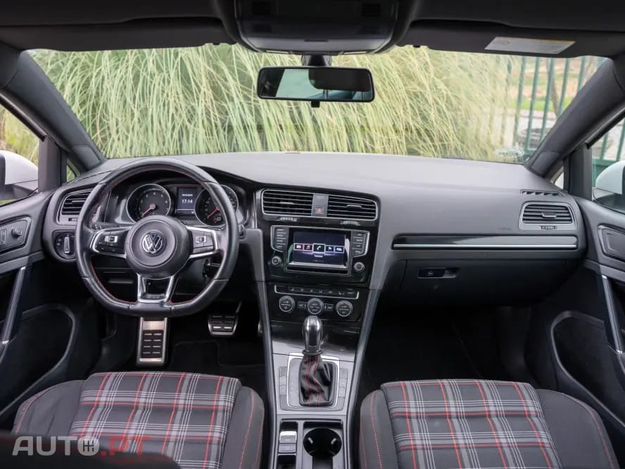 Volkswagen Golf GTI TCR 2.0 TSI OPF DSG