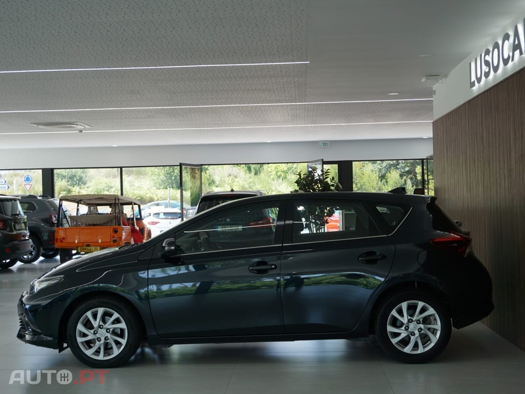 Toyota Auris 1.2 Turbo Design Edition