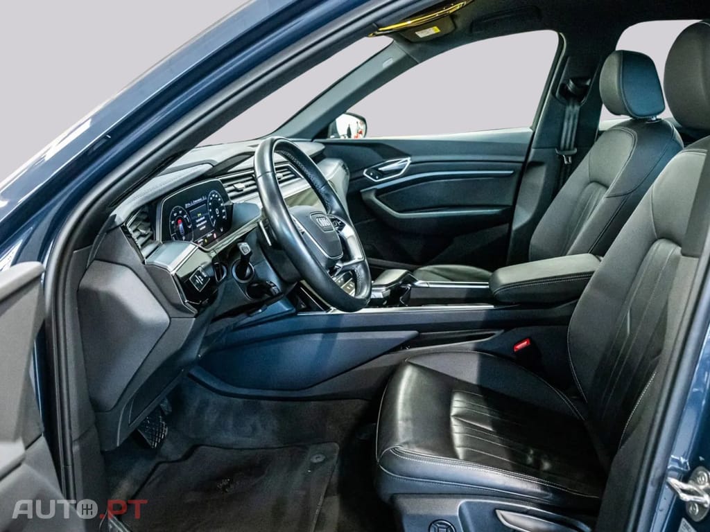 Audi E-Tron I.V.A DEDUTÍVEL  55 S LINE
