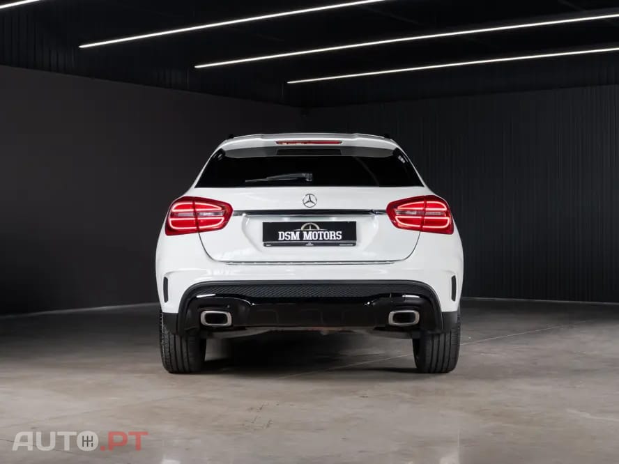 Mercedes-Benz GLA 200 AMG Line