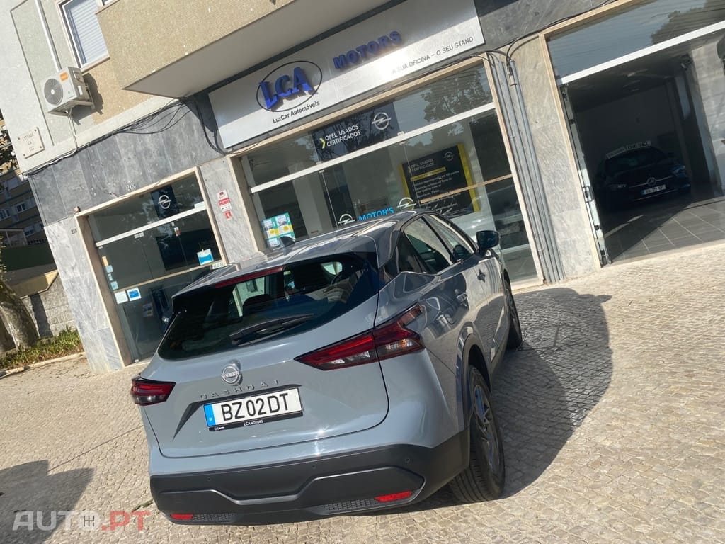 Nissan Qashqai 1.3 DIG-T Premiere Edition