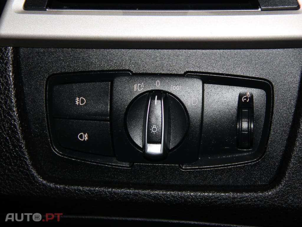 BMW 318 d Touring Advantage