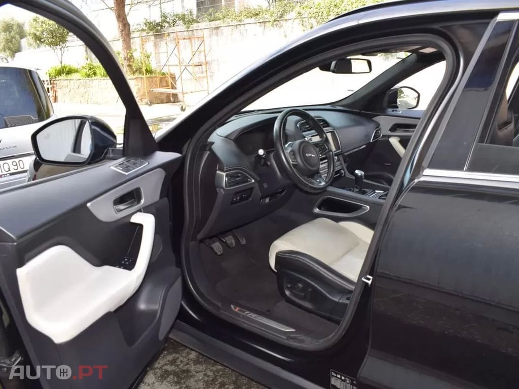 Jaguar F-Pace 2.0 i4D R-Sport AWD