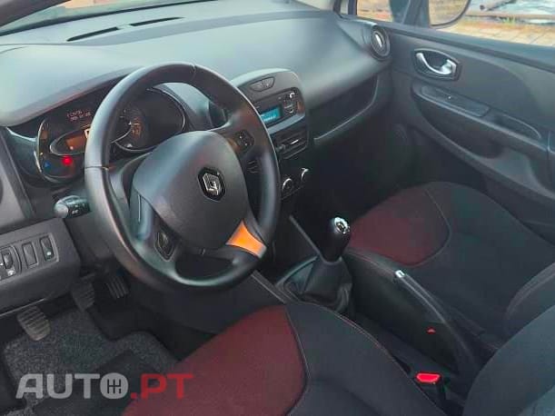 Renault Clio 1.5 dCi Zen / 89€ mês
