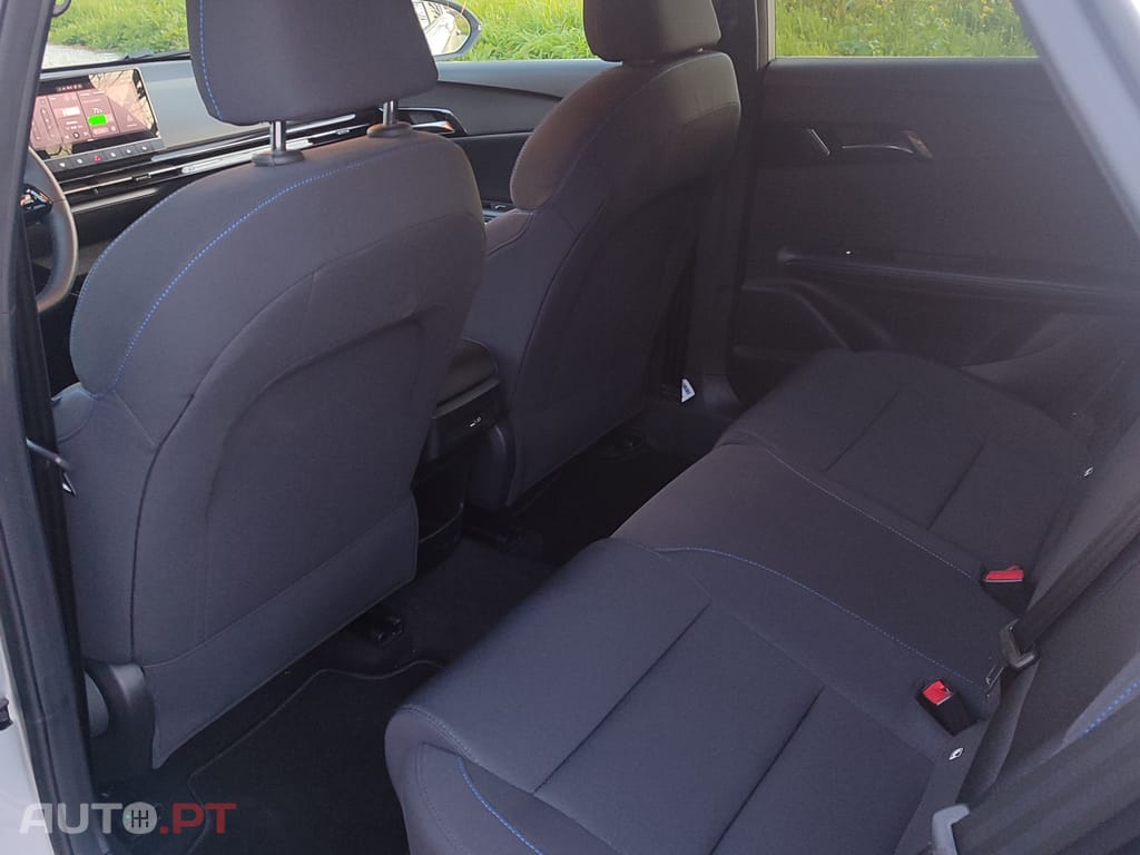 MG MG4 Standard 64 Kw