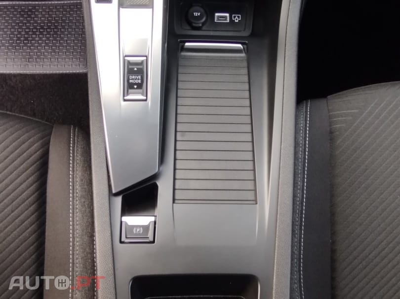 Peugeot 308 PureTech 130 EAT8 Active Pack