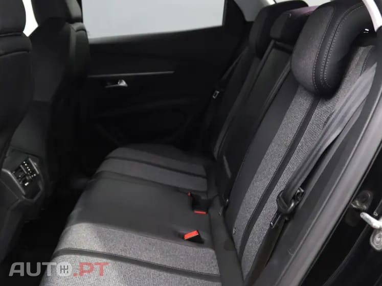 Peugeot 3008 1.5 BlueHDi Allure EAT8