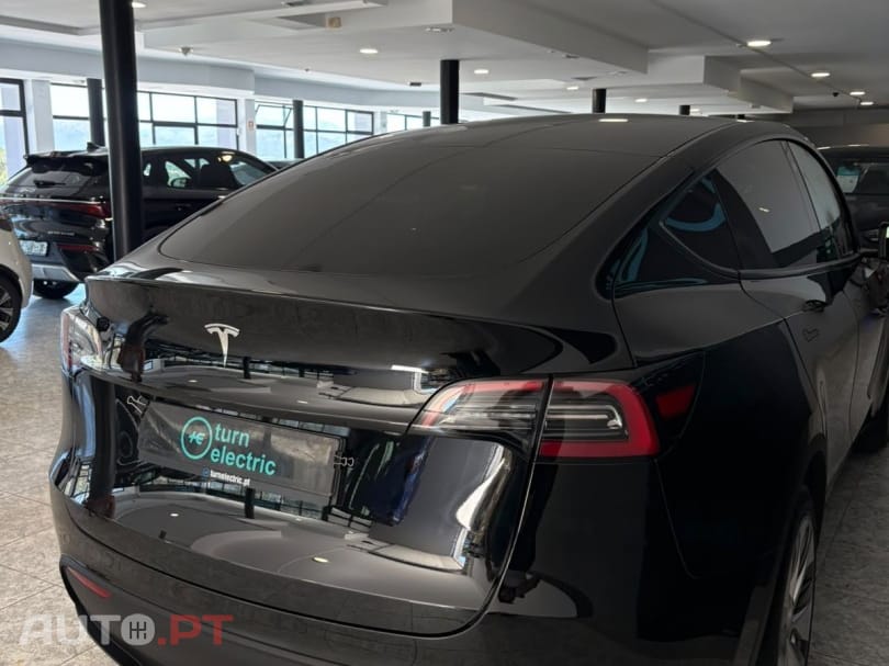 Tesla Model Y Tração Traseira