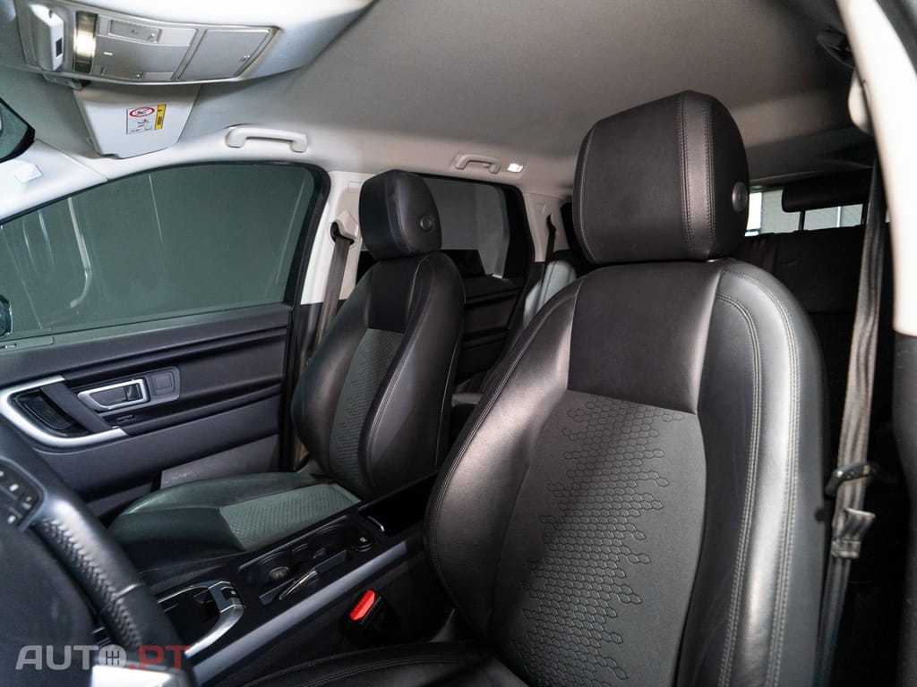 Land Rover Discovery Sport 2.0 D AWD SE