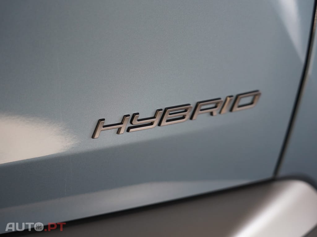 Peugeot 3008 1.2 Hybrid Allure e-DCS6