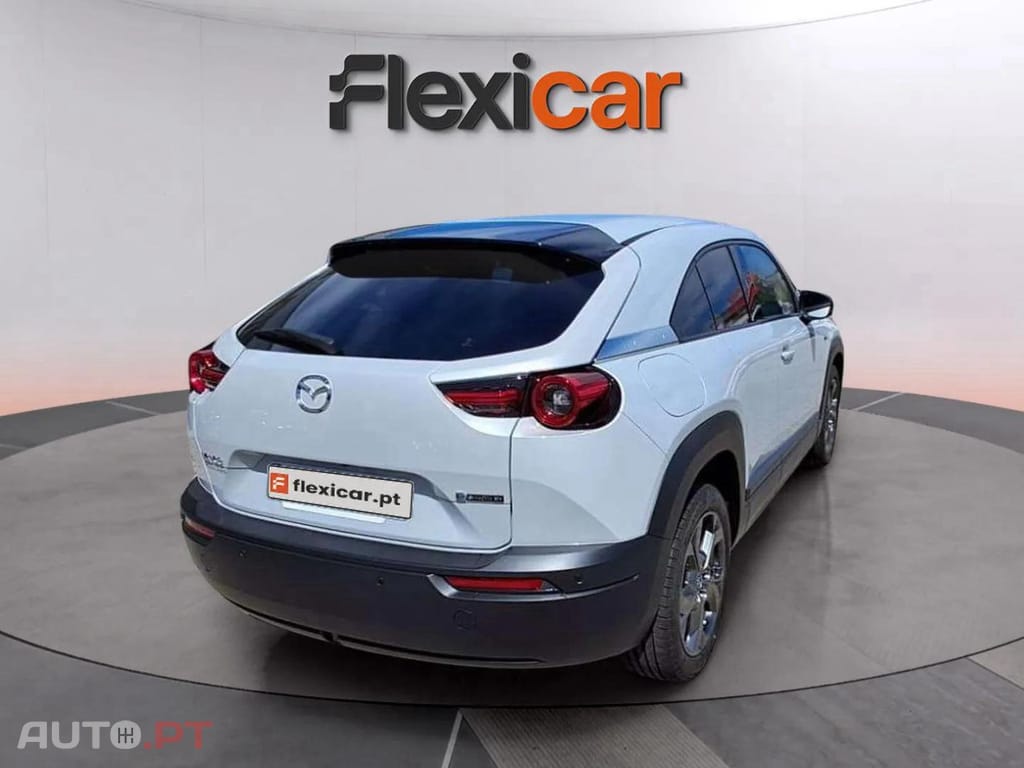 Mazda MX-30 e-Skyactiv Makoto Urban Expression
