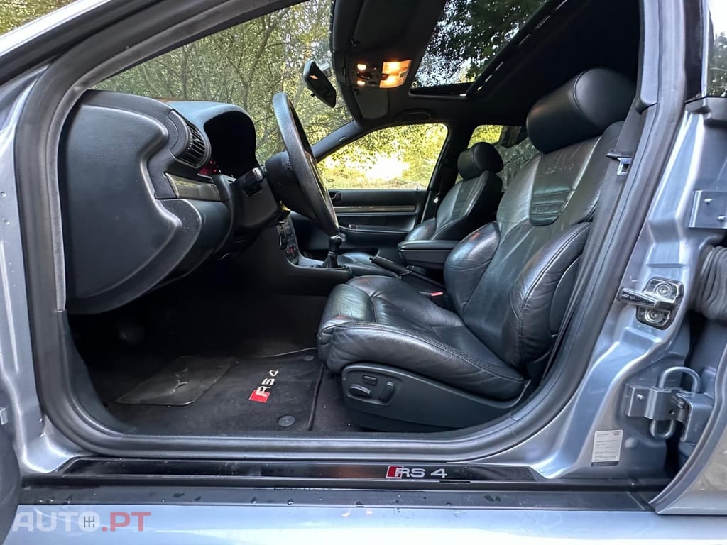 Audi RS4 2.7 V6 quattro