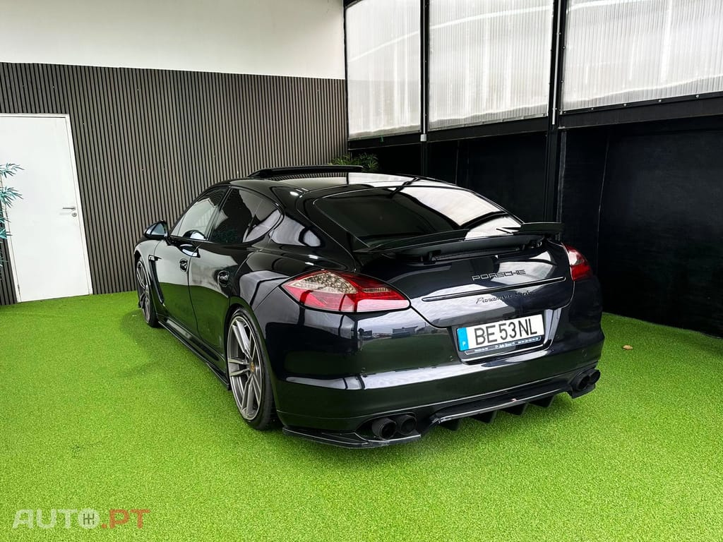 Porsche Panamera Turbo PDK