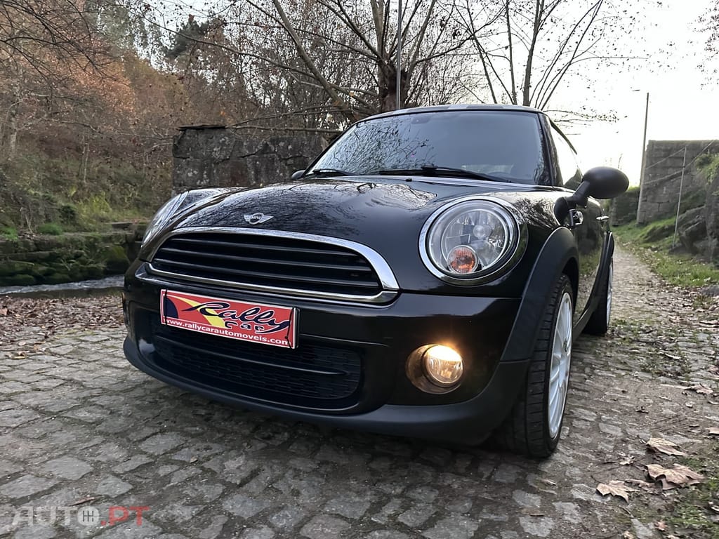 MINI Cooper Cooper D