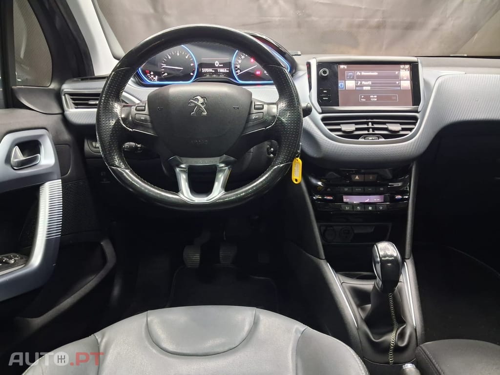 Peugeot 208 1.6 BlueHDi Style