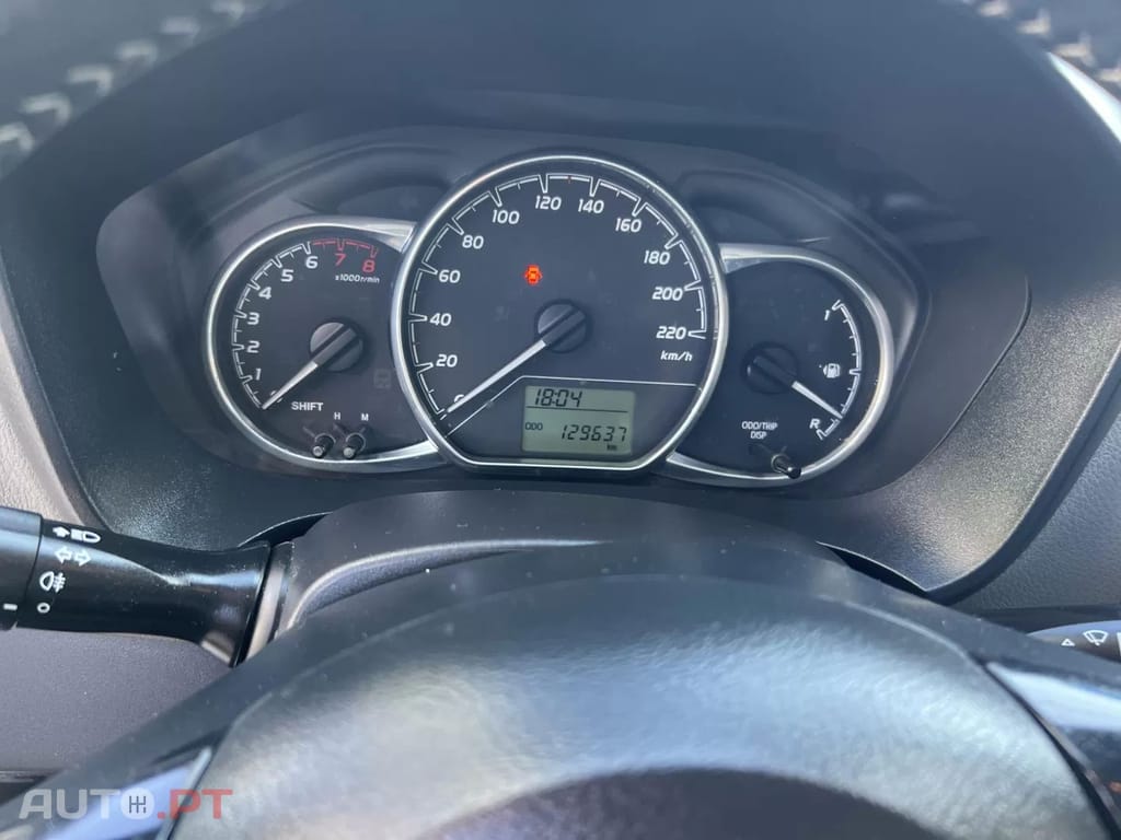 Toyota Yaris 1.0 VVT-i Exclusive