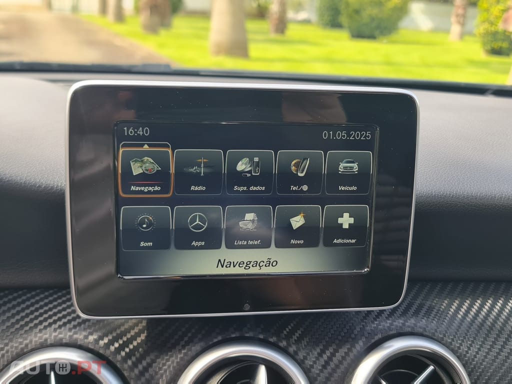 Mercedes-Benz A 180 d AMG Line
