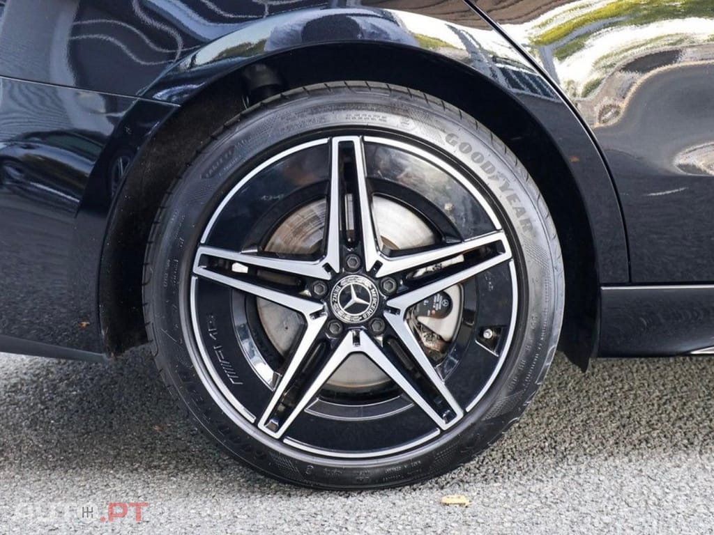 Mercedes-Benz C 300 de 4Matic T 9G-TRONIC AMG Line