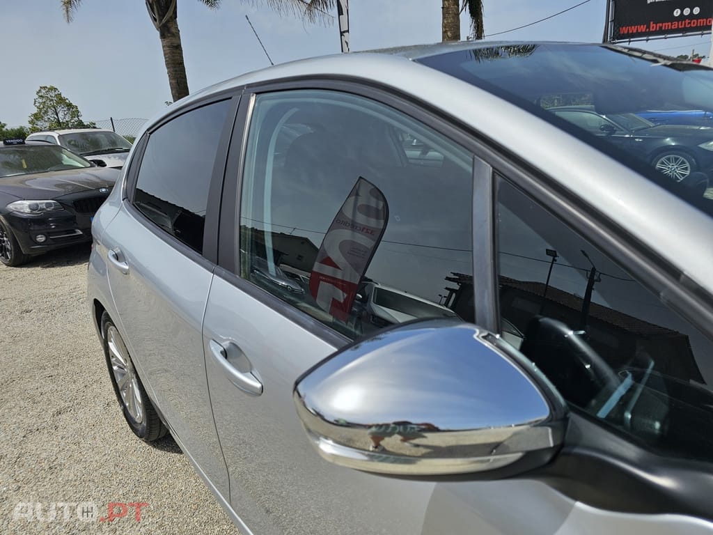 Peugeot 208 1.2 PureTech Style