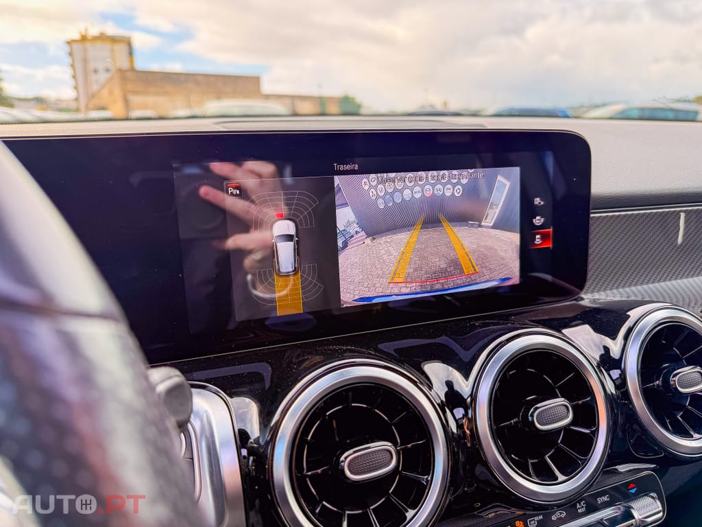 Mercedes-Benz GLB 200 d AMG Line