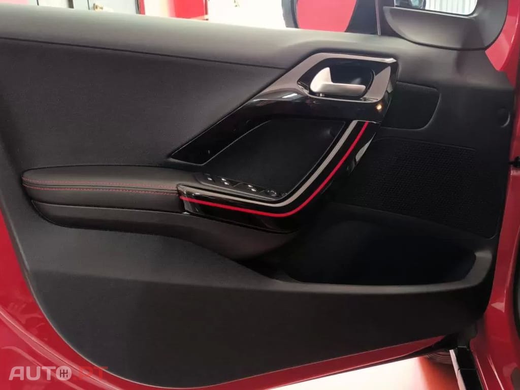 Peugeot 2008 1.2 PureTech GT Line