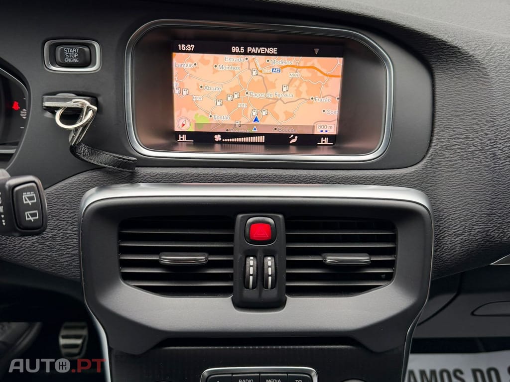 Volvo V40 2.0 D2 R-Design